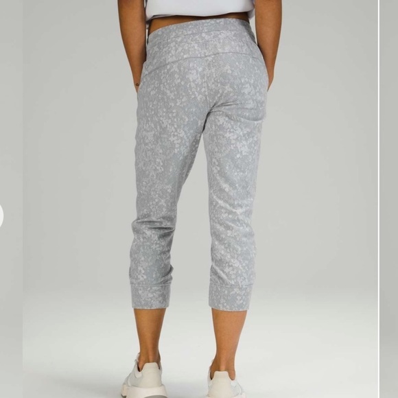 Lululemon Ready to Rulu Jogger Crop Sweat Pants Gray size 0 - Picture 4 of 15